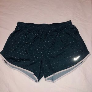 Nike • Running Shorts || M